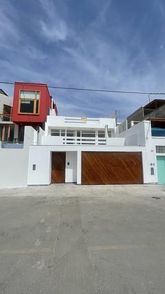 Casa en malecón Pico Alto